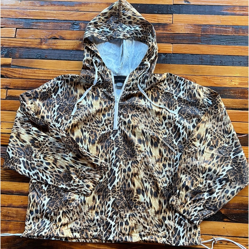 Leopard windbreaker